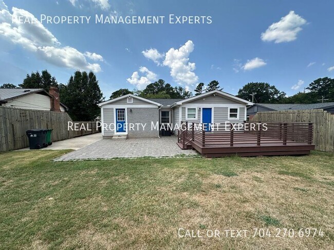 Building Photo - 1434 Orvis St