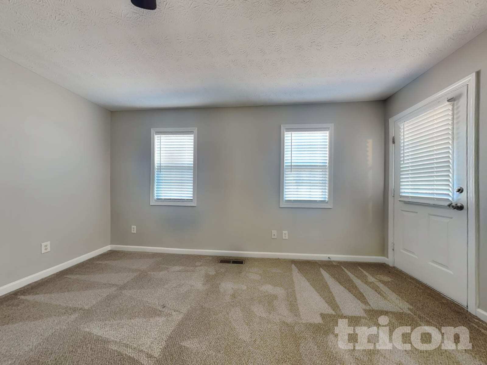 Building Photo - 3845 Forsythia Way