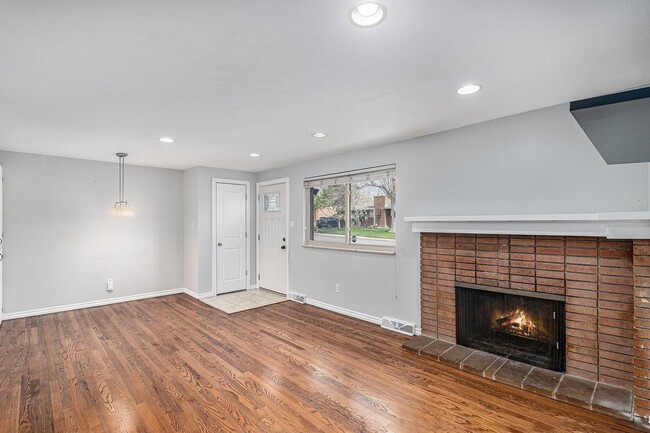 Building Photo - Updated Five-Bedroom Brick Ranch in the He...