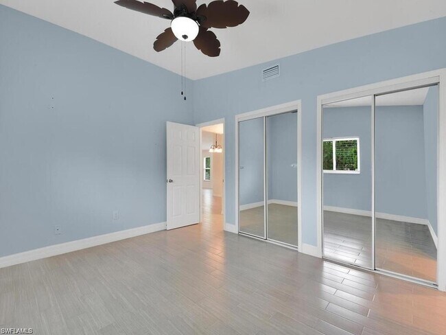 Building Photo - 260 12th St SE