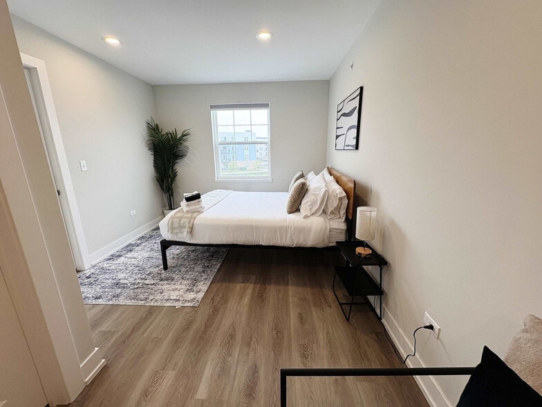 Building Photo - 28379 Torch Pkwy