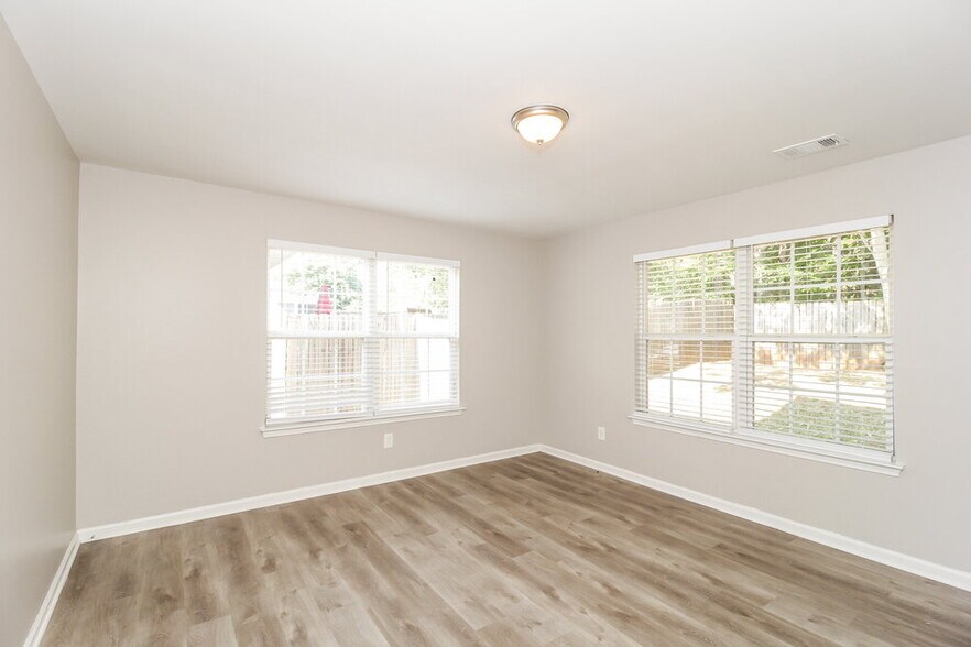 Building Photo - 11562 Registry Blvd