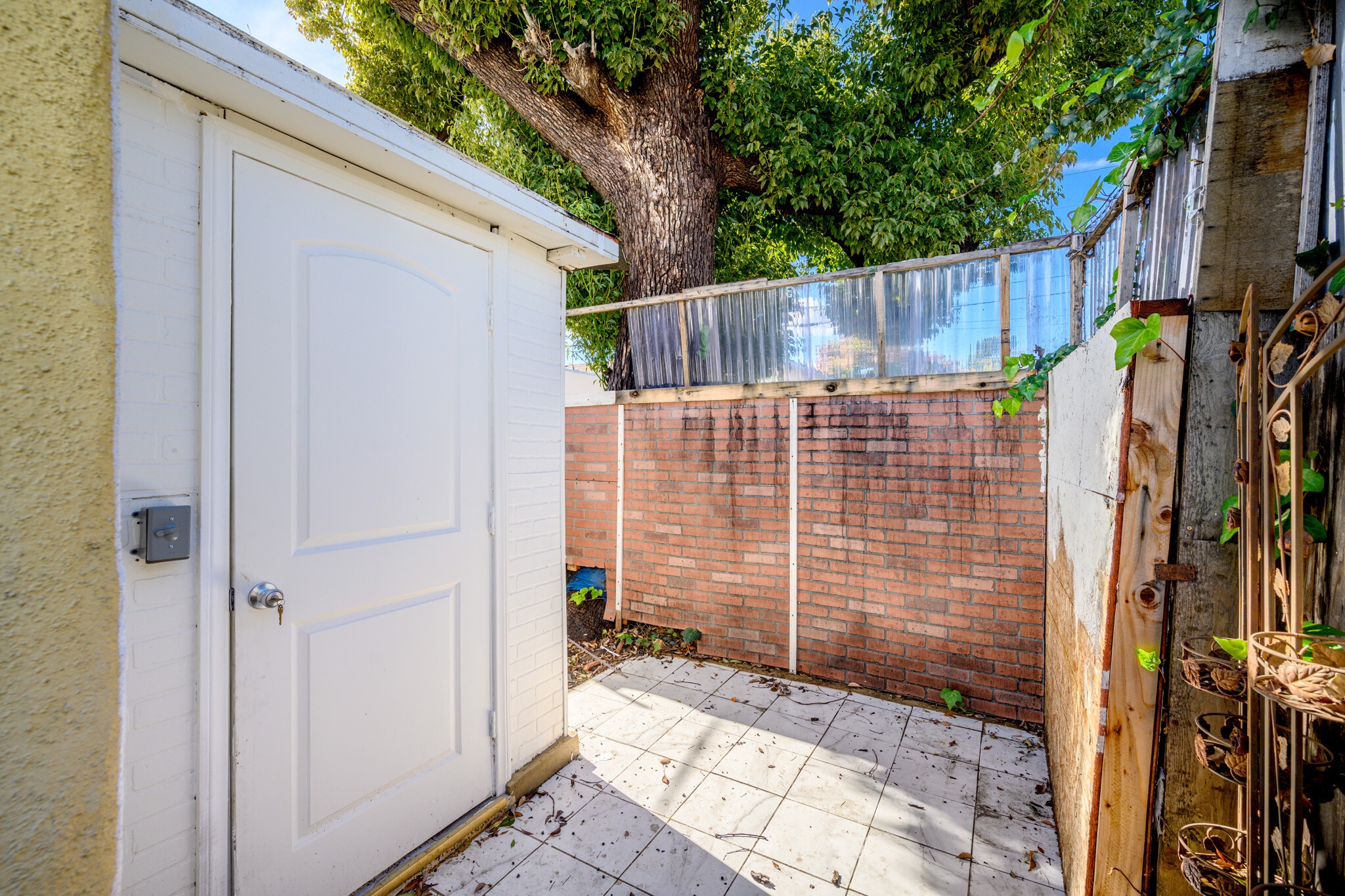 Building Photo - 325 Lafayette St