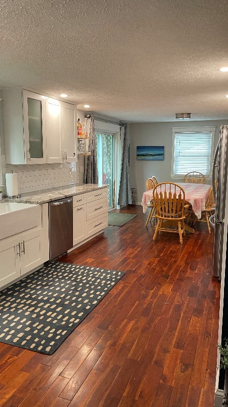 Building Photo - 53 Holmes Dr