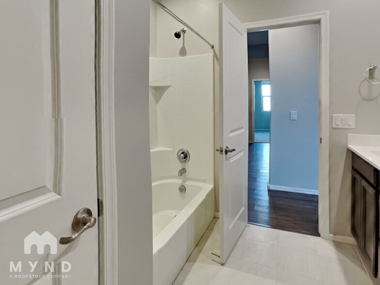 Building Photo - 11588 N Desert Calico Lp