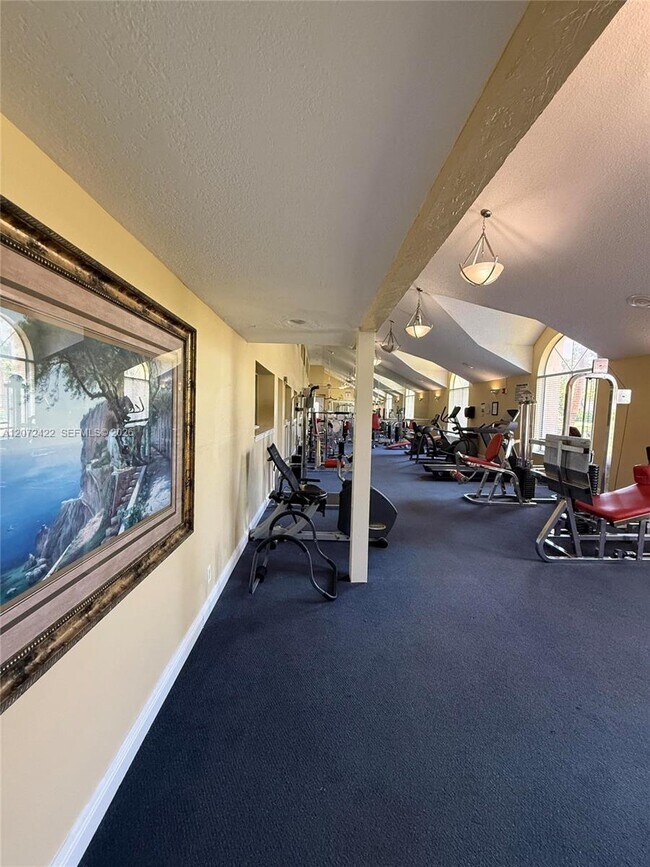 Building Photo - 3450 Pinewalk Dr N