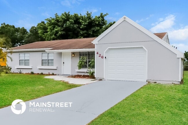 Building Photo - 426 SW Eastport Cir