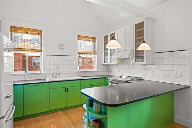 Building Photo - 22 Mitchell St