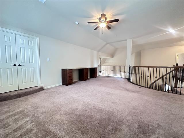 Building Photo - 708 Yarrow St