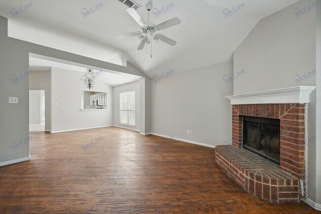 Building Photo - 1012 Waterview Dr