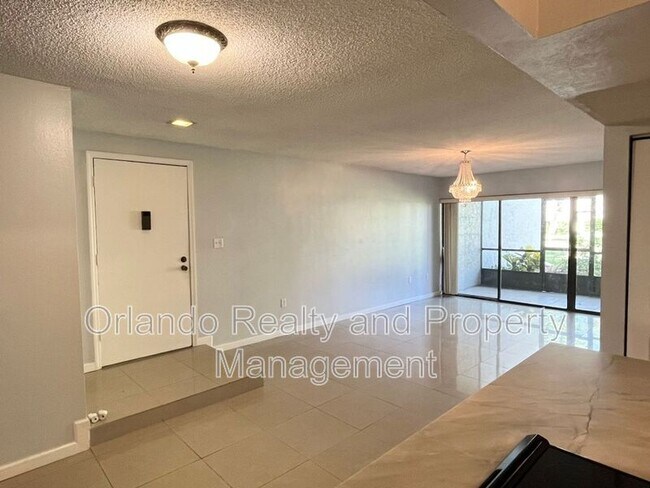 Building Photo - 3288 S Semoran Blvd