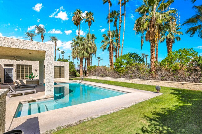 Building Photo - 45458 Rancho Palmeras Dr