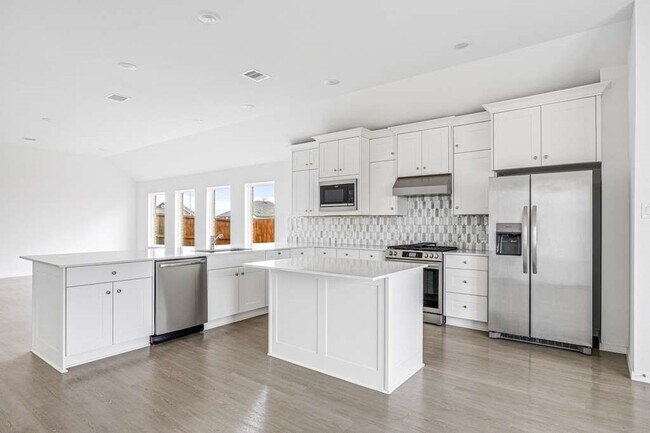 Building Photo - 26603 Woodland Strawberry Ln