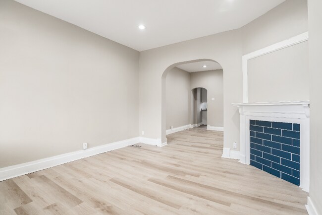 Building Photo - 163 Martin Ave