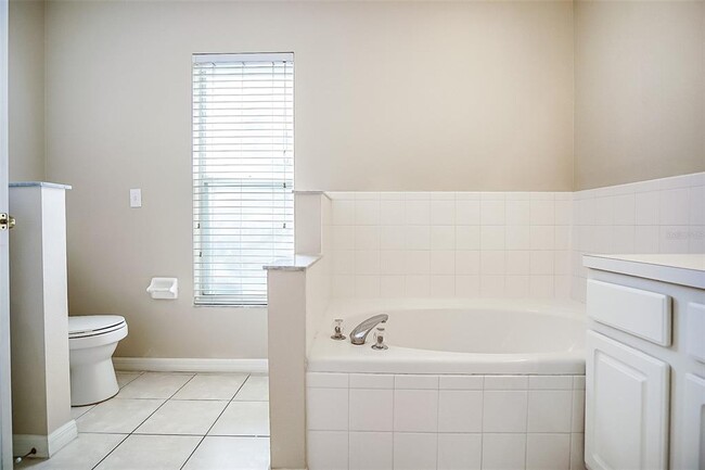 Building Photo - 155 Clarinet Way