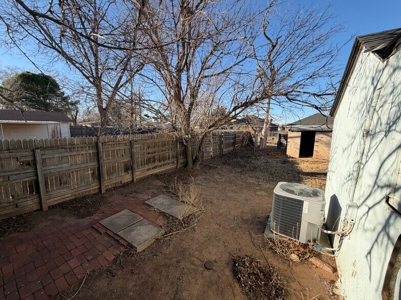 Building Photo - 2702 36th St