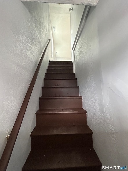 Building Photo - 18 Wilson St