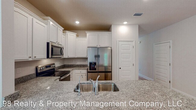 Building Photo - 3 br, 2.5 bath House - 38 Sandhill Pines Dr