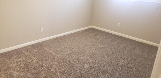 Building Photo - 7715 Deadwood Dr
