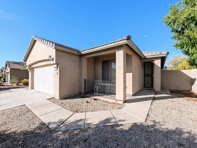 Building Photo - 5770 W Golden Ln