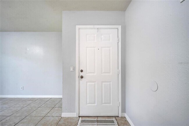 Building Photo - 9942 Turf Way