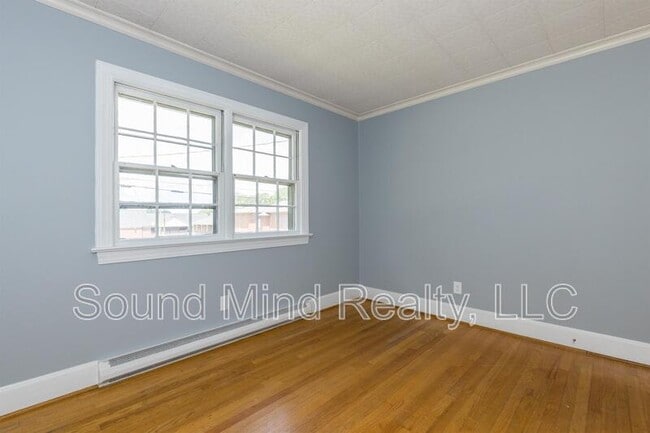 Building Photo - 207 S Alston St