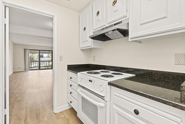 Building Photo - 5481 Cribari Green