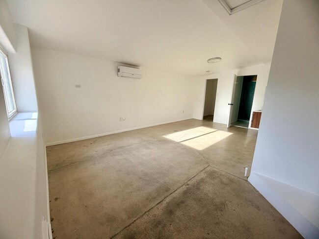 Building Photo - Modern 3-Bedroom Desert Bungalow with Stunning Views – Unfurnished - Price reflects MOVE IN SPECI...
