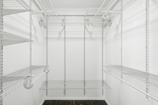 Building Photo - 8 Whittier Pl