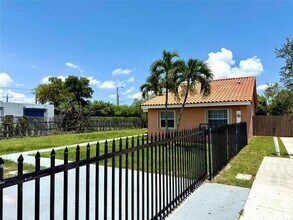 Building Photo - 4 bedroom in Miami Gardens FL 33056