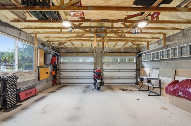 Building Photo - 15845 SW 87th Ave