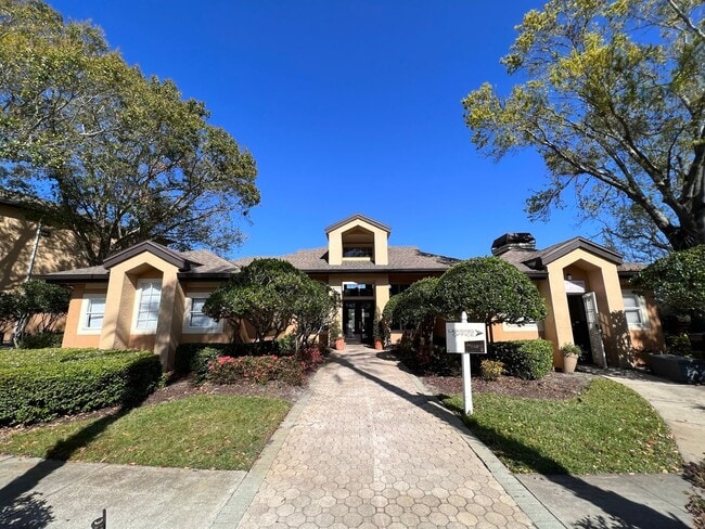 Building Photo - Condo for rent on SANDLAKE PRIVATE RESIDENCES