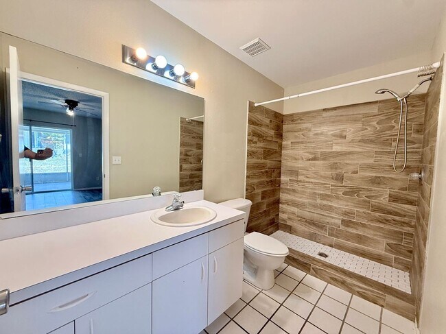Building Photo - 350 Winter Ridge Blvd