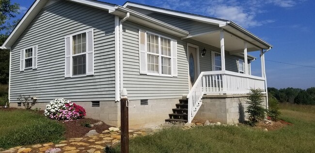 Primary Photo - 3 Bedroom 1 Bath Home