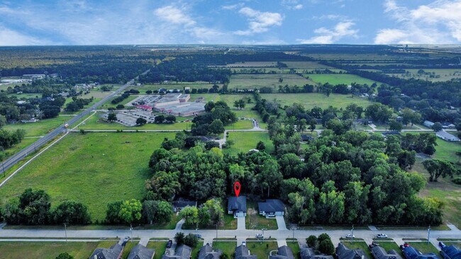 Building Photo - 519 Lovers Ln