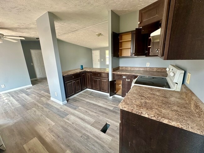 Building Photo - 4108 Bonfield Dr