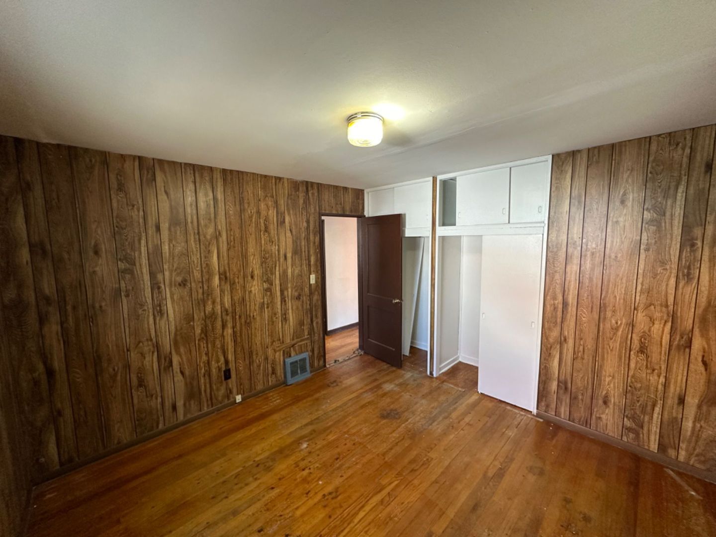 Building Photo - 5262 N 50th St