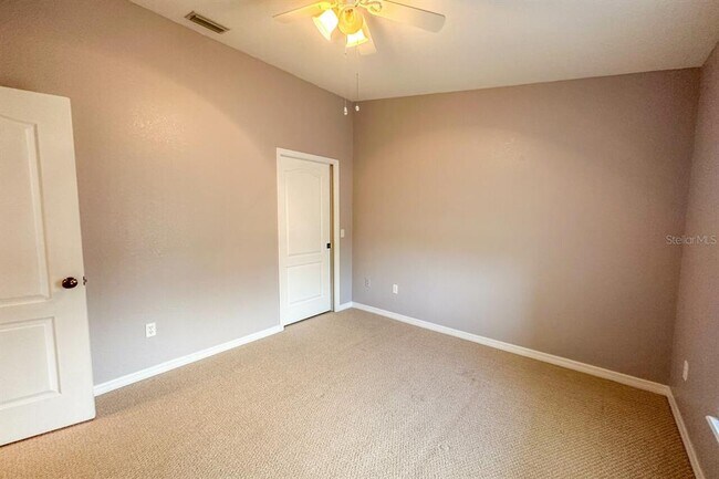 Building Photo - 8100 Memory Ln
