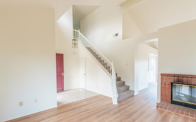 Building Photo - 13476 Altamar Cir
