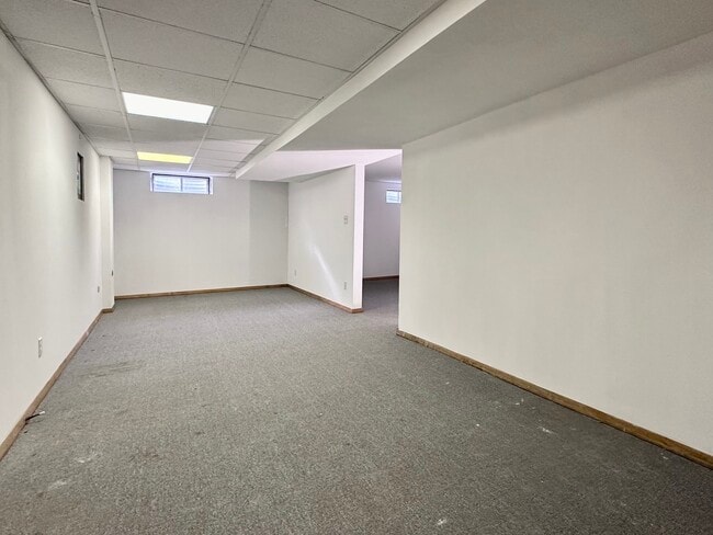 Building Photo - 6497 Maeve Ln