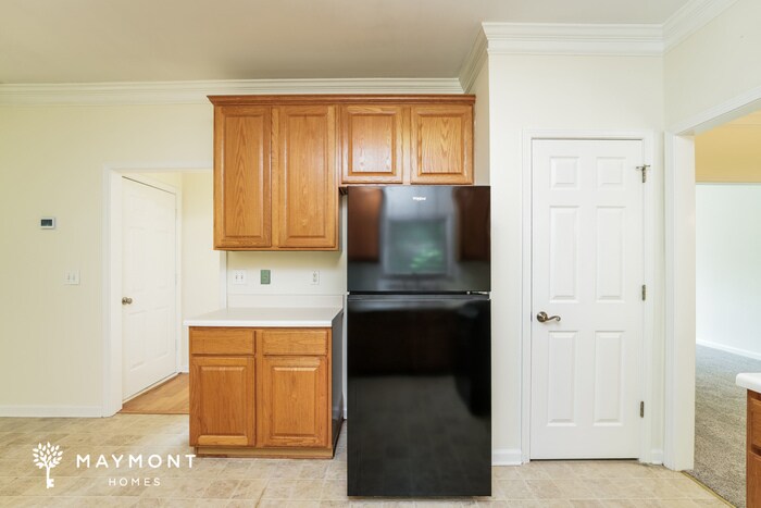 Building Photo - 7492 Crescent Bend Cove