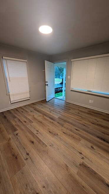 Building Photo - 622 N 12th St