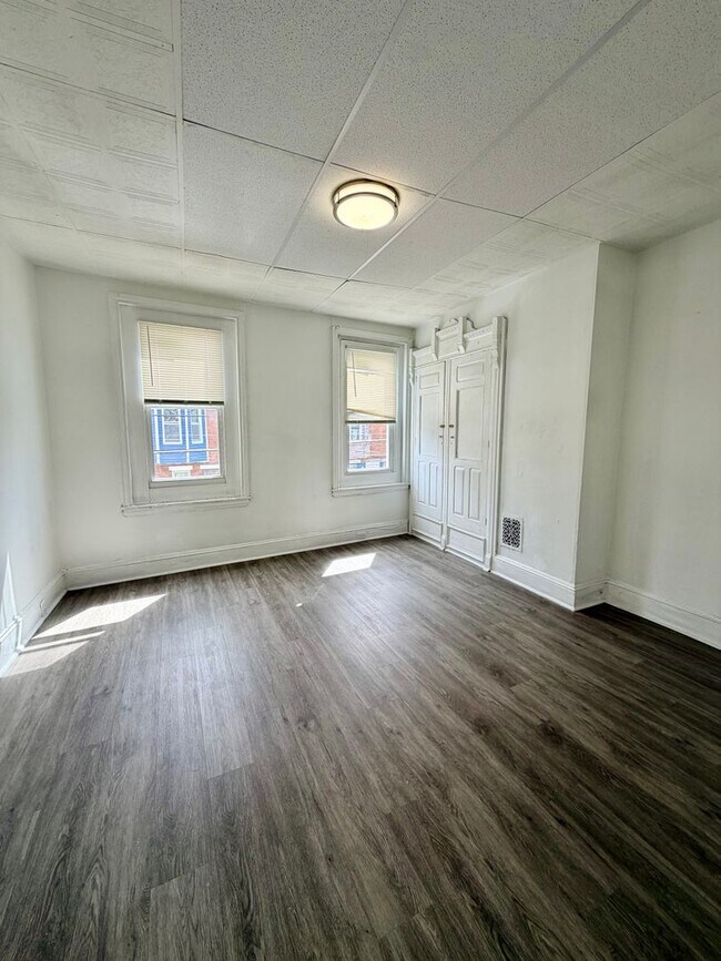 Building Photo - 3034 Emerald St