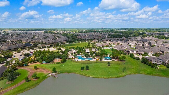 Building Photo - 9406 Water Breeze Ct