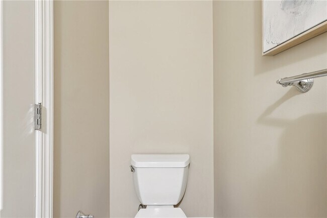 Building Photo - 151 Fort Pitt Blvd