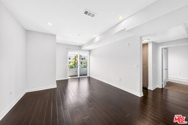 Building Photo - 436 Virgil Ave