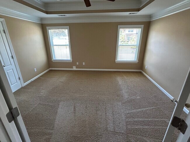 Building Photo - 3715 Seaton Dr