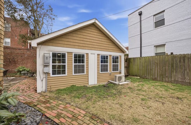Building Photo - Bright Sun-Drenched Cottage Ghent Neighborhood