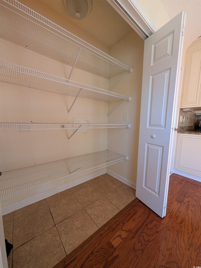 Building Photo - 405 Harbour Reef Dr