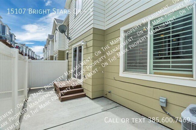 Building Photo - 15107 Bright Stars Dr